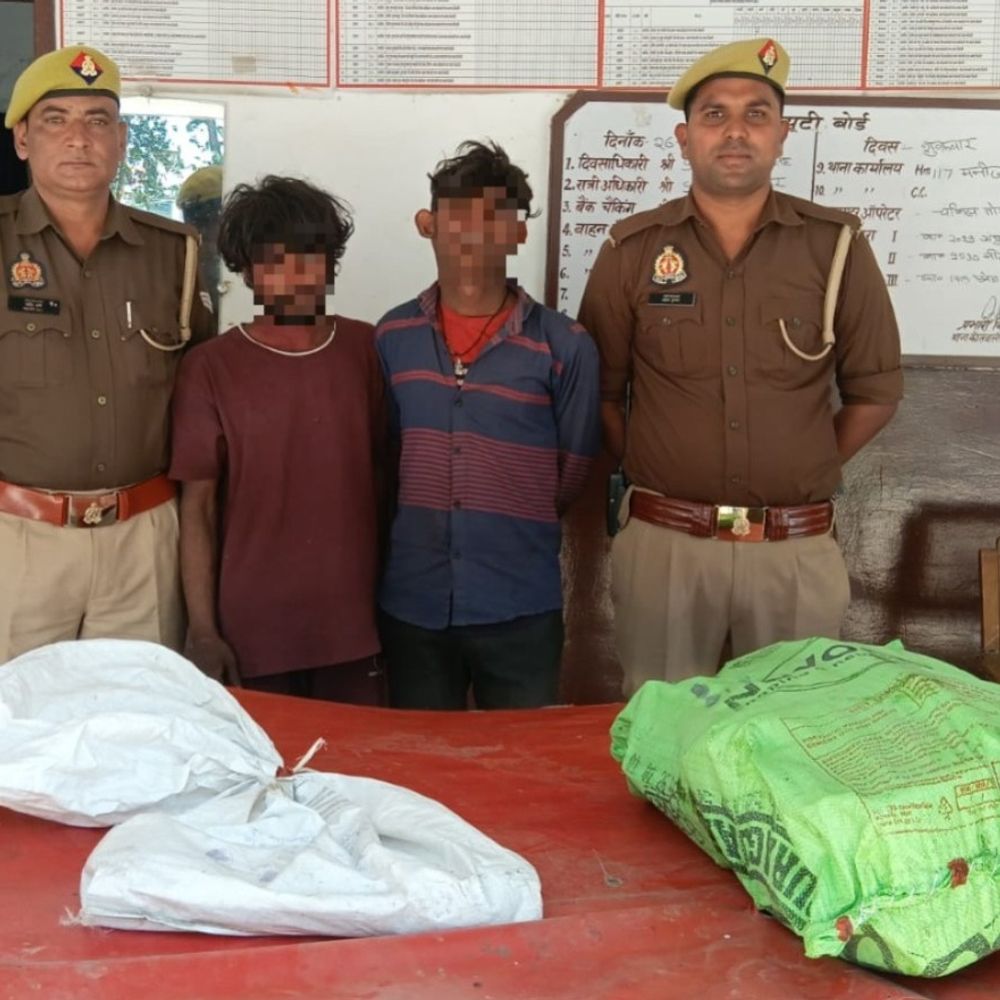 बिजनौर में चोरी के आरोप में दो गिरफ्तार:जिला पंचायत अध्यक्ष के नलकूप से भी की थी चोरी, सामान बरामद