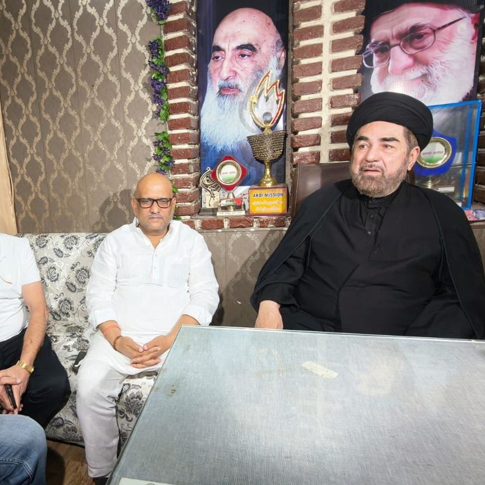 ईरान में खामेनेई की शहादत पर लखनऊ में शोक:कांग्रेस अध्यक्ष अजय राय शिया बहुल इलाकों में पहुंचे, जताई संवेदना, केंद्र की चुप्पी पर निशाना