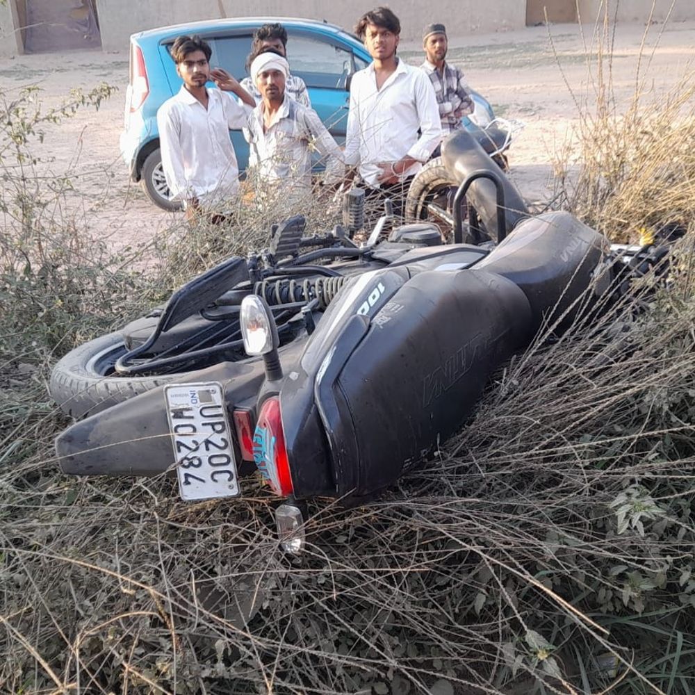 बिजनौर में सड़क हादसे में युवक की मौत:पिकअप की टक्कर से बाइक सवार ने तोड़ा दम