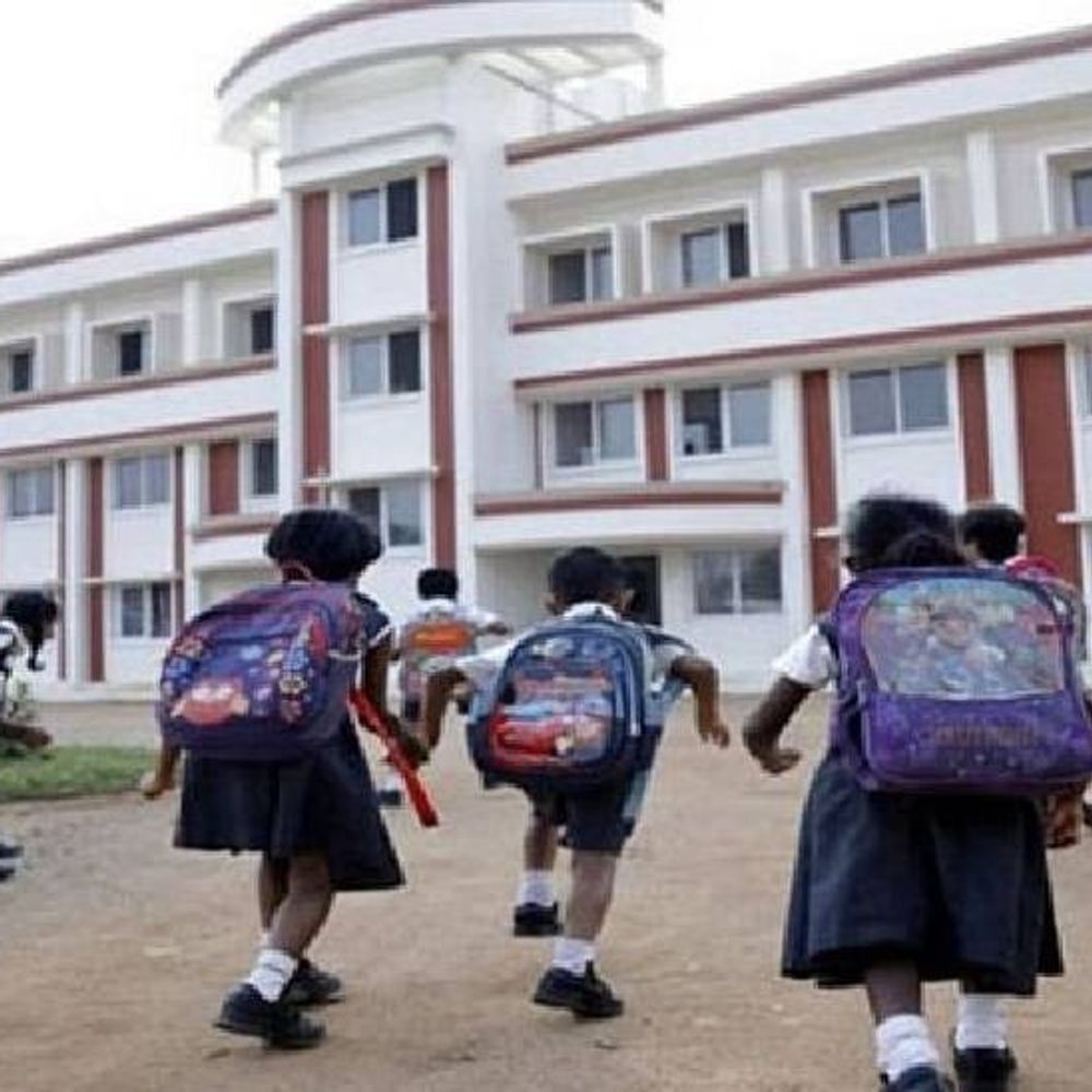 शिक्षकों की रैंकिंग आईएएस की तरह, खत्म होगा प्रभार का झगड़ा