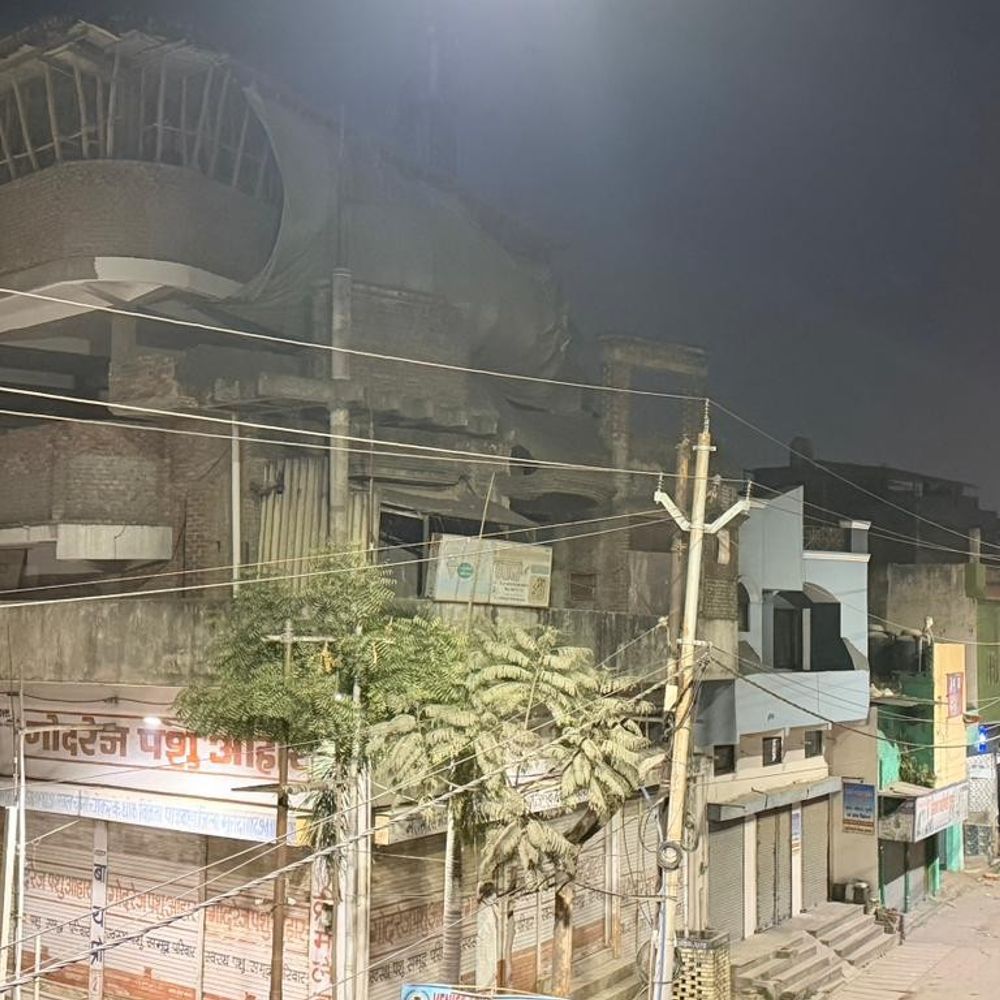 IAS का पर्सनल स्टेनो ले रहा अवैध निर्माण के ठेके:मुरादाबाद में अफसरों की नाक तले चल रहे अवैध निर्माण;पाकबड़ा में अवैध निर्माणों की बाढ़