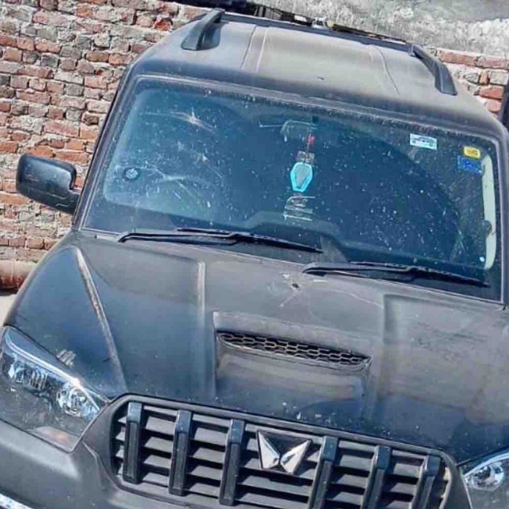 गाजियाबाद में ठगी करने वाले तीन बदमाश गिरफ्तार:APK फाइल भेजकर जाल में फंसाते, खाते से रुपए निकाल लेते