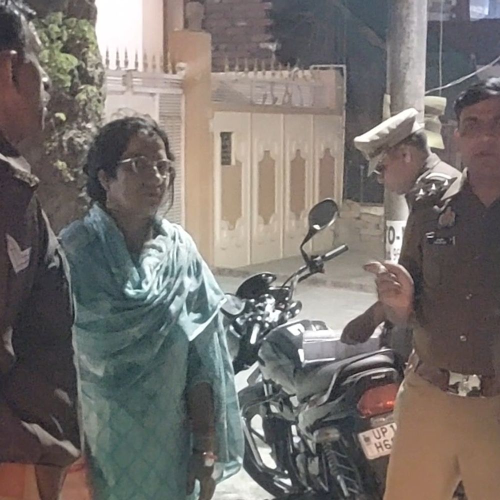 कल्याणपुर में महिला से चेन लूटी:सीसीटीवी फुटेज में दिखे संदिग्ध, पुलिस जांच में जुटी