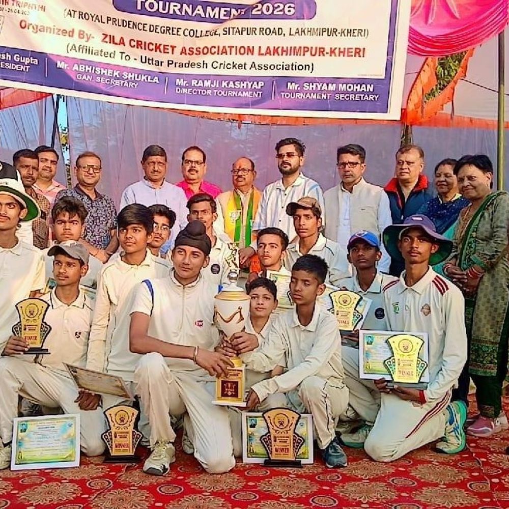 लखीमपुर क्रिकेट अकादमी ने जीता अंडर-16 लीग खिताब:स्वर्गीय अमिय त्रिपाठी क्रिकेट लीग का फाइनल मुकाबला