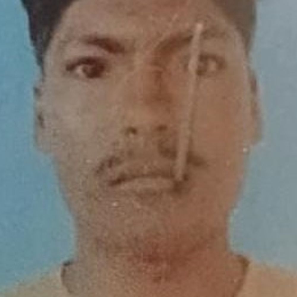 फतेहपुर में ईको की टक्कर से बाइकसवार की मौत:अनियंत्रित होकर पलटा, पुलिस ने शव कब्जे में लेकर पोस्टमार्टम के लिए भेजा