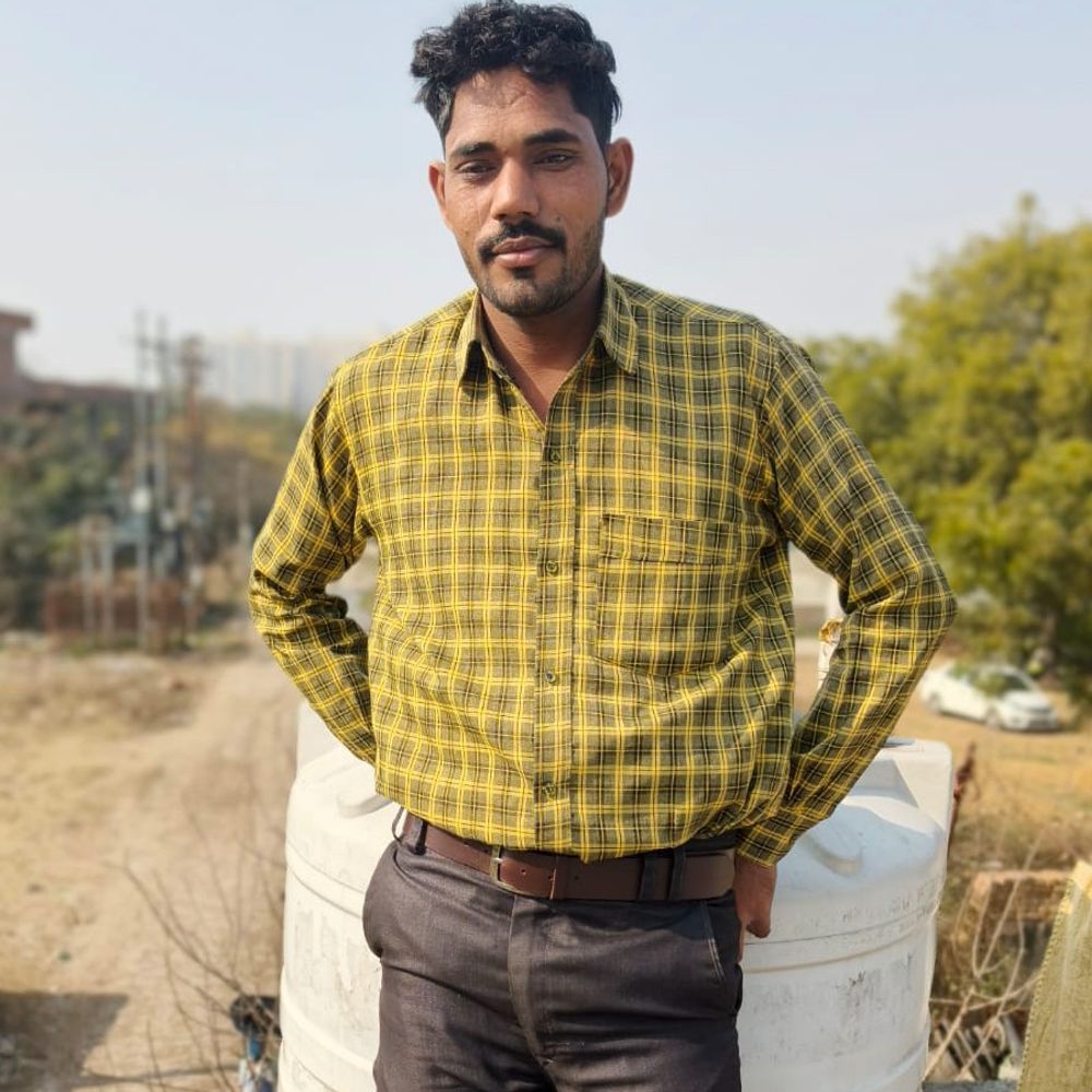 बदायूं में पिकअप से टकराई बाइक, युवक की मौत:होली पर घर लौट रहा साला गंभीर घायल, अस्पताल में कराया भर्ती