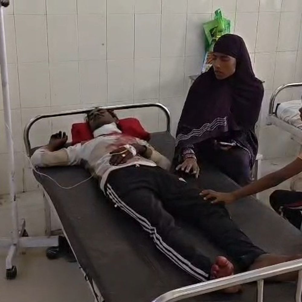 उन्नाव में पड़ोसी ने युवक पर ब्लेड से हमला किया:मामूली विवाद में गर्दन पर वार, युवक की हालत गंभीर