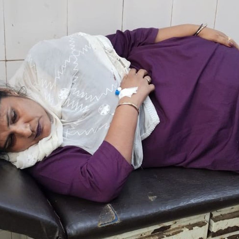 महिला पर चाकू से हमला करने वाला गिरफ्तार:कासगंज में शादी का दबाव बना रहा था, पुलिस ने की कार्रवाई