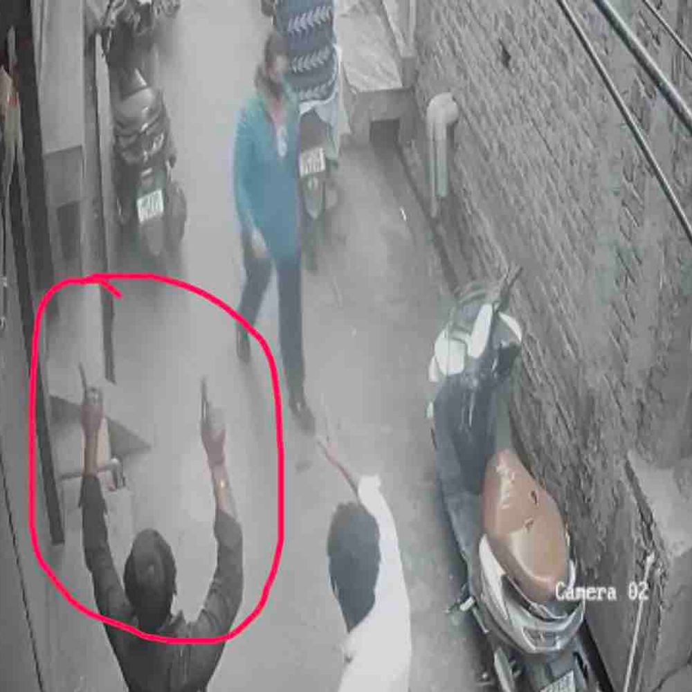 हर्ष फायरिंग में घायल रेयांश ICU से बाहर आया:बुलंदशहर के 8 साल के बच्चे की हालत में सुधार, जल्द घर लौटने की उम्मीद