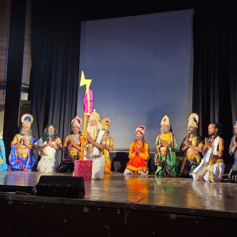 संस्कृत नाट्य कार्यशाला का समापन:महाकवि भास के 'दूतवाक्यम्' का प्रभावशाली मंचन