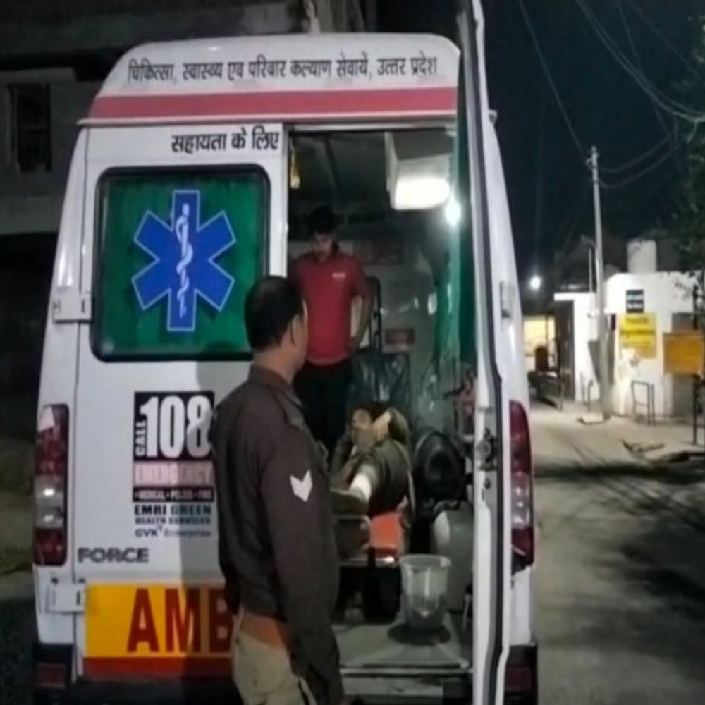 सुल्तानपुर में घर में घुसकर युवक पर किया फायर:पैर में लगी गोली, बेटी की शादी में डीजे पर डांस के दौरान हुआ था विवाद