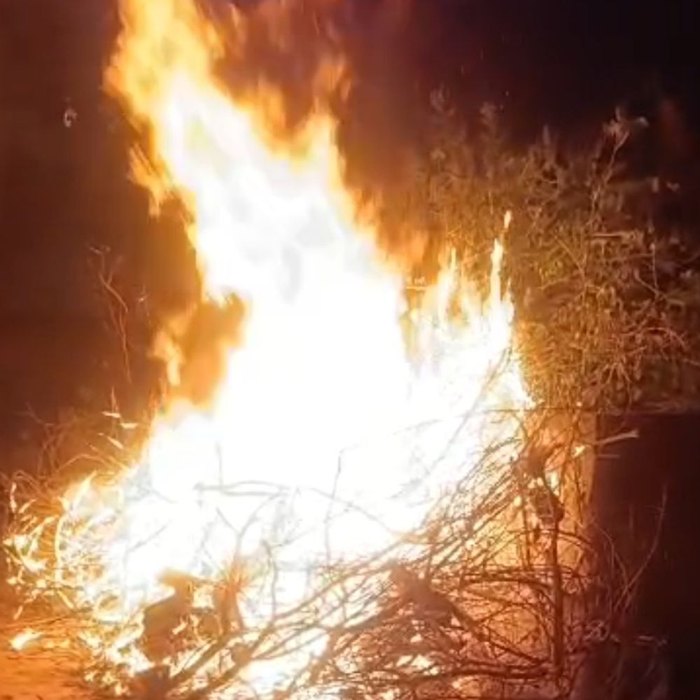 चंद्रग्रहण के कारण होलिका दहन एक दिन पहले:जौनपुर में सोमवार को हुआ आयोजन, होली 4 मार्च को