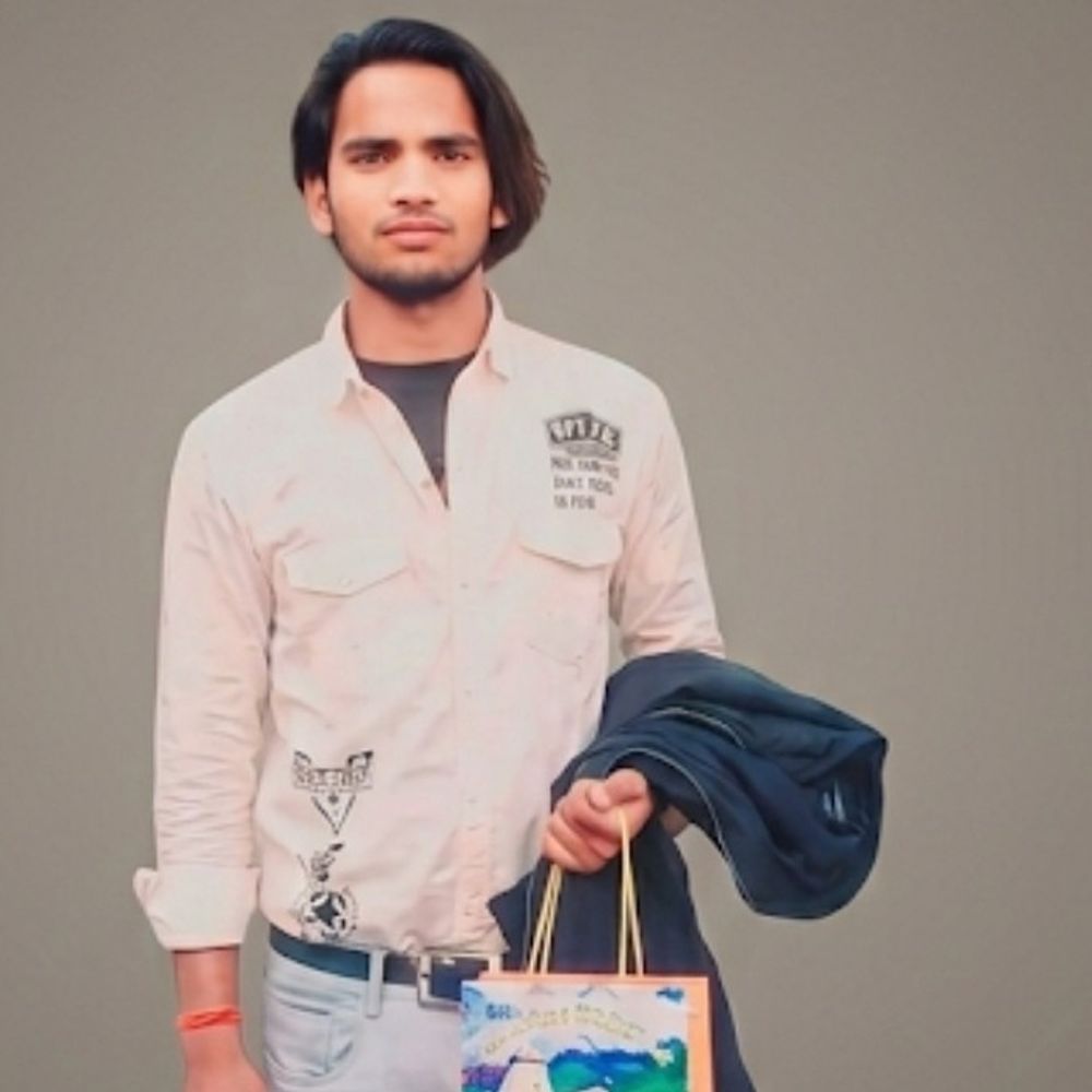 नहटौर में दो बाइकों की टक्कर, युवक की मौत:दिल्ली से होली मनाने आया था घर, दूसरा घायल