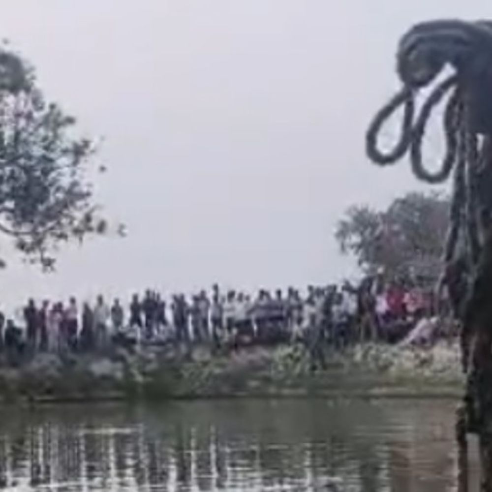 बस्ती में होली के दिन तालाब में युवक लापता:SDRF टीम तलाश में जुटी, नहाने के दौरान हादसा