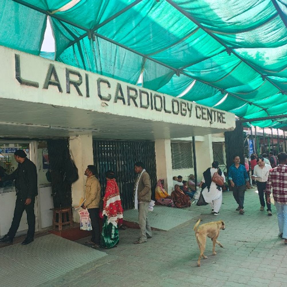 यूपी में होली के दिन मेडिकल सेवाएं अलर्ट:लखनऊ के अस्पतालों में 200 बेड रिजर्व, इमरजेंसी में तैनात एक्सपर्ट डॉक्टर की टीम