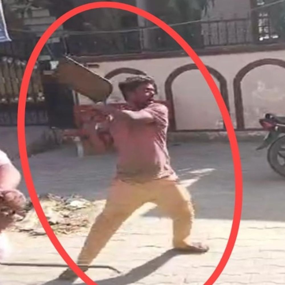 मोहाली में होली पर मारपीट, कुर्सियां-डंडे चले:  लोगों ने घर-दुकान बंद की; शराब के नशे में थे युवक, पहले हुई आपसी कहासुनी – Mohali News