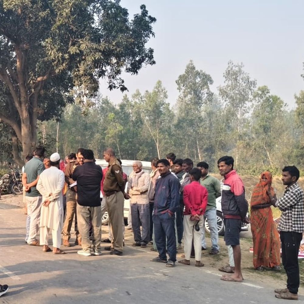 सीतापुर में सड़क हादसे में किसान की मौत:NH-30 पर अज्ञात वाहन ने ट्रैक्टर-ट्रॉली को टक्कर मारी,उपचार के दौरान तोड़ा दम