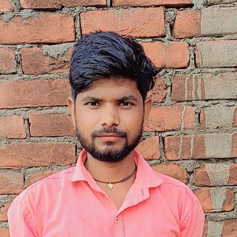 पिकअप-बाइक टक्कर में युवक की मौत:फर्रुखाबाद में बुआ के घर जा रहा था, इलाज के दौरान तोड़ा दम