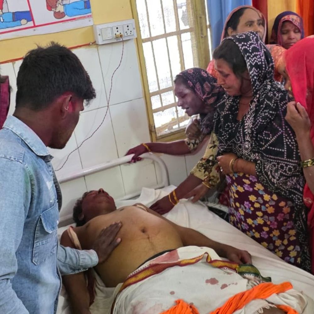 हापुड़ में व्यक्ति की गोली मारकर हत्या:बाइक सवार बदमाशों ने ताबड़तोड़ गोलियां मारीं, आरोपियों की तलाश जारी