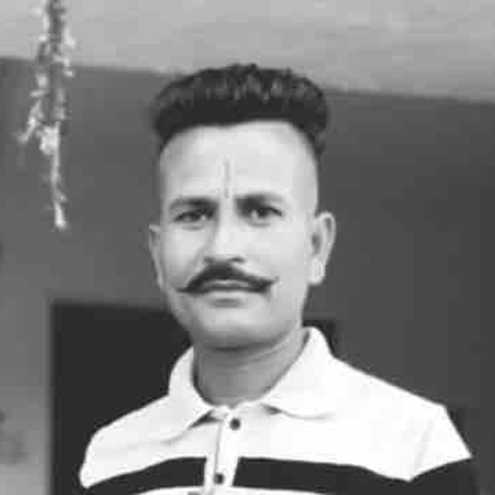 डंपर से कुचलकर युवक की मौत:रामपुर में मजदूरी का घर लौटते समय हादसा, चालक वाहन छोड़कर मौके से फरार