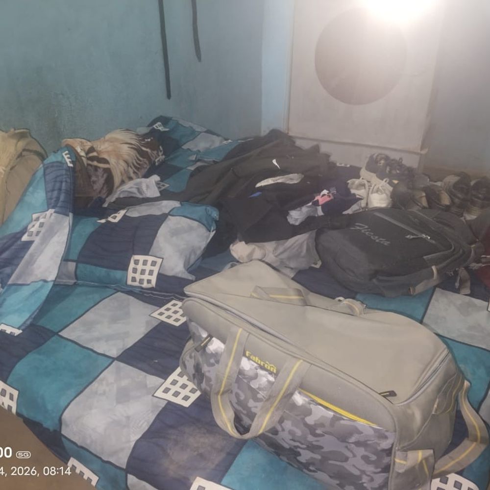 चित्रकूट में घर का ताला तोड़कर चोरी:छात्र की फीस के ₹10 हजार सहित नकदी और सामान पार