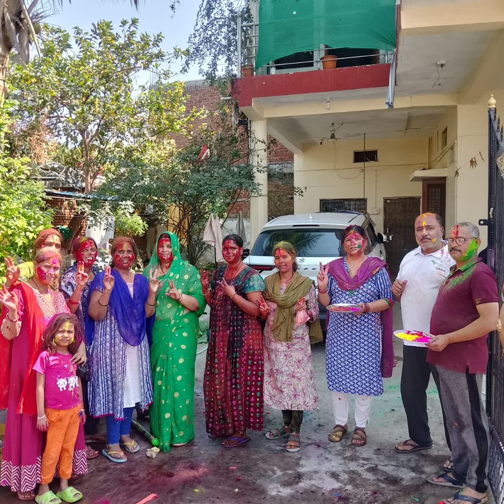 अनूपपुर में हर्षोल्लास से मनाया होली पर्व:  फाग गीत और बहरूपिया नृत्य मुख्य आकषर्ण; हुड़दंगियों पर रही पुलिस की पैनी नजर – Anuppur News