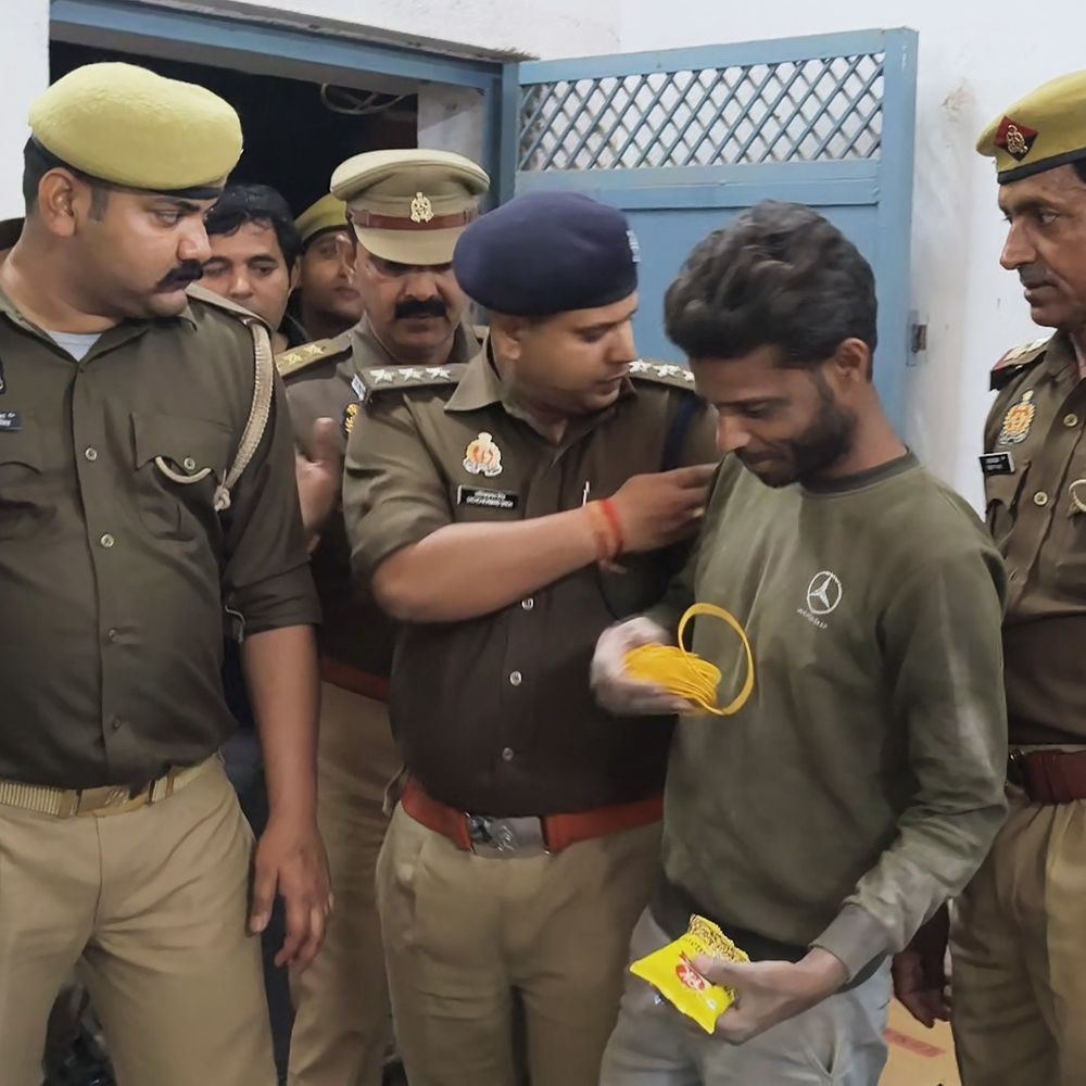 होली पर मैनपुरी में पुलिस का सख्त पहरा:शराब बिक्री पर निगरानी, हुड़दंगियों पर होगी तत्काल कार्रवाई