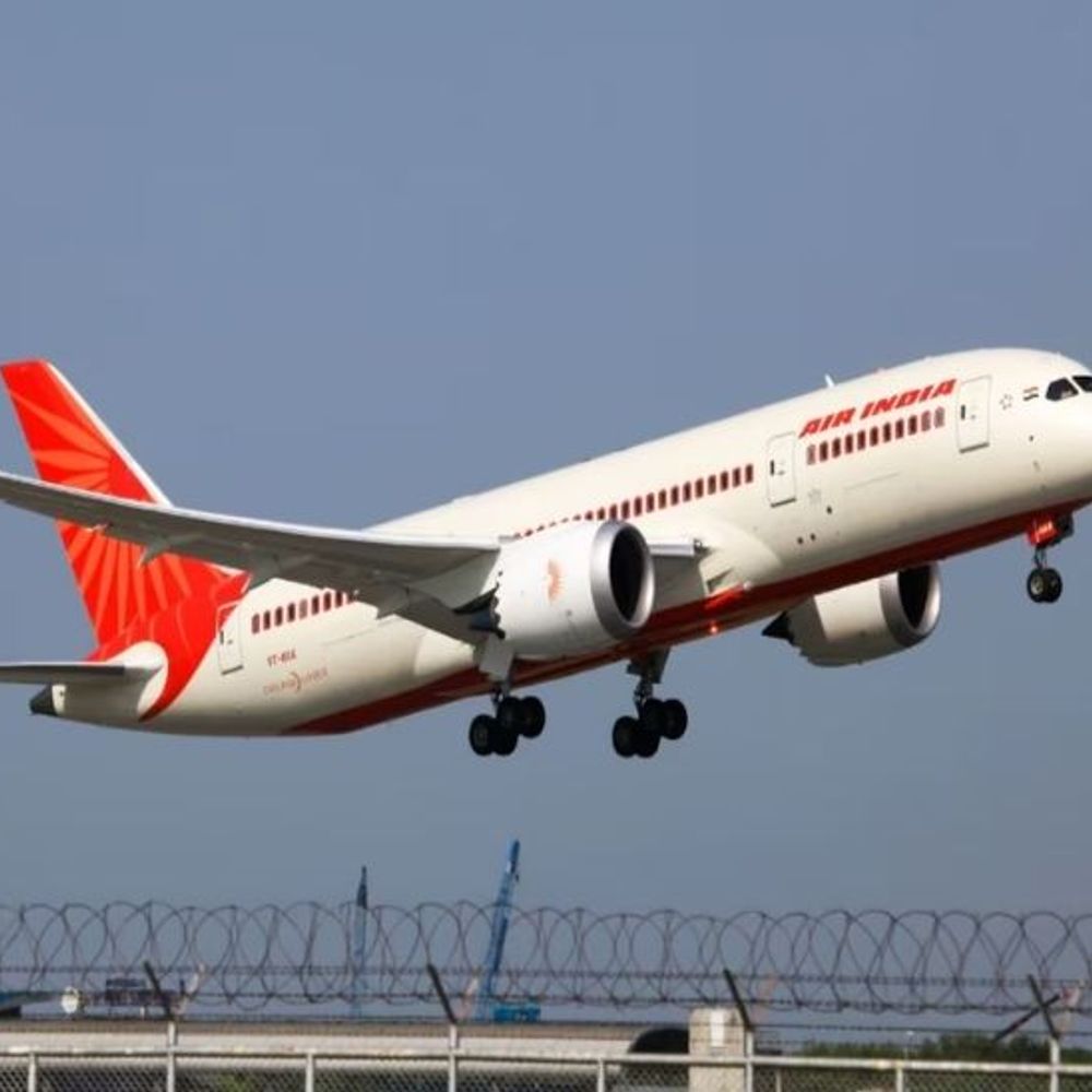 ईरान-इजराइल जंग से जेट-फ्यूल मार्च में 6% महंगा:रुपया गिरने से भी भारतीय एयरलाइंस के मुनाफे पर असर; एअर इंडिया की 40% इंटरनेशनल उड़ानें प्रभावित