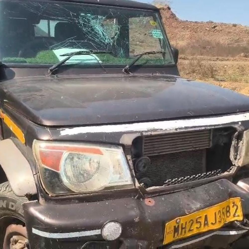 हाईवे कंपनी की कैंपा गाड़ी ने बाइक सवार को रौंदा:खंडवा में 3 बच्चों के सिर से पिता का साया उठा; शव के पास रोती रहीं बेटी-पत्नी