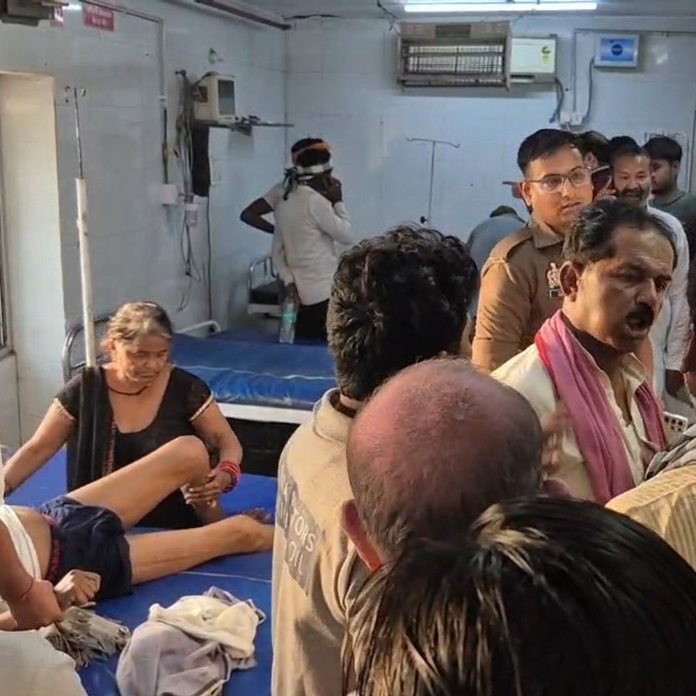 दबंगों ने युवक पर किया जानलेवा हमला,सिर पर गहरे घाव:हालत गंभीर, बचाव करने आए सपा नेता को पीटने का प्रयास; आरोपियों की तलाश जारी