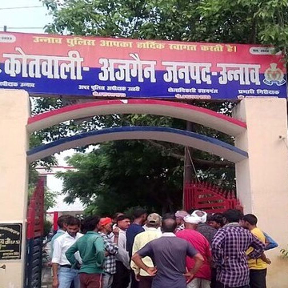 अजगैन क्षेत्र में नहर में मिला महिला का शव:मुड़ेरा गांव के पास ग्रामीणों ने देखा, शिनाख्त में जुटी पुलिस