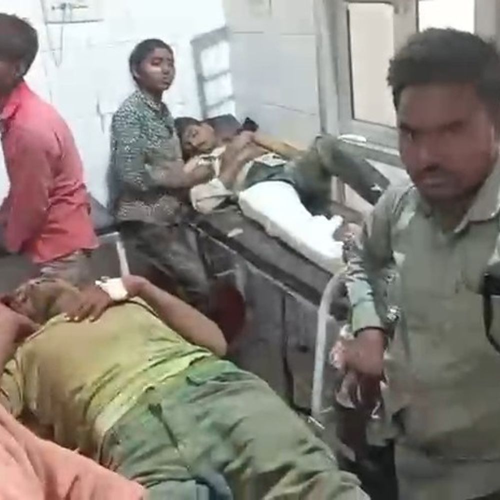 सीतापुर में होली के बाद दो पक्षों में जमकर विवाद:बीच-बचाव करने आई बुजुर्ग महिला की हत्या, पुलिस ने तीन को पकड़ा