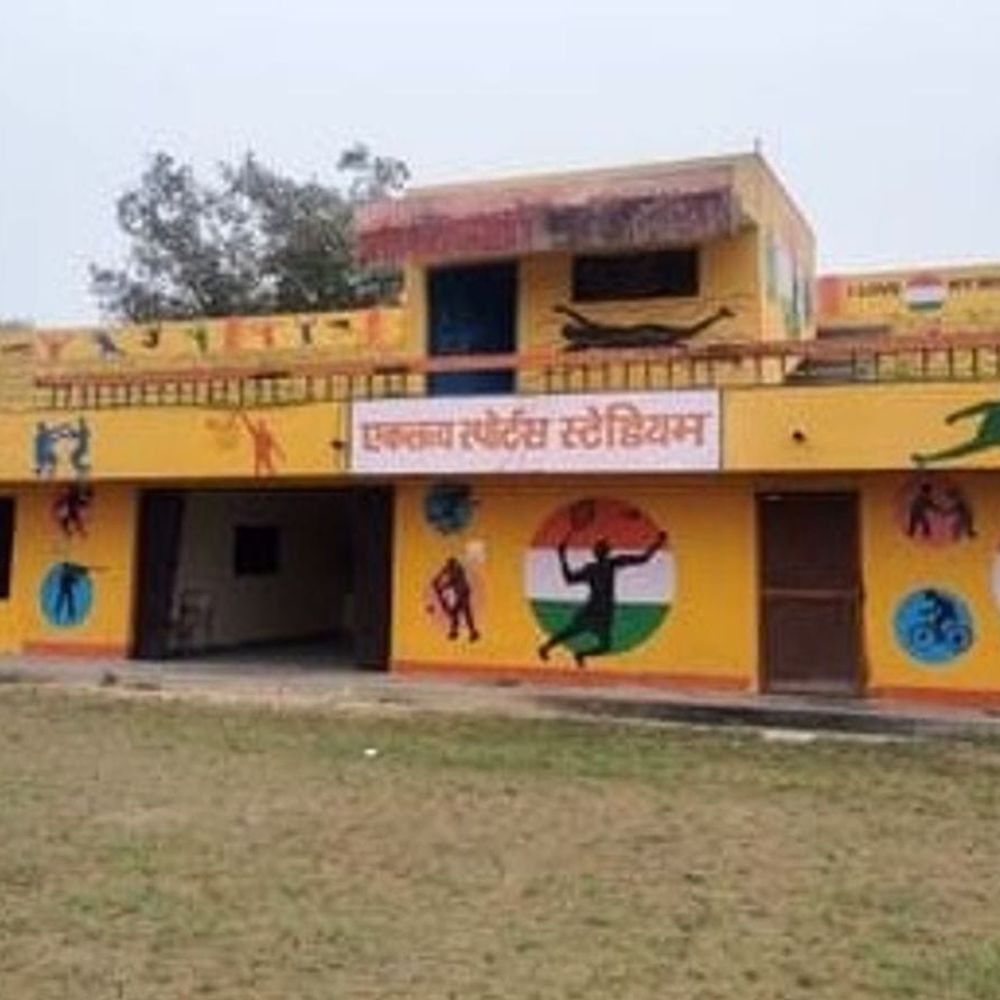 अंबेडकरनगर स्टेडियम में कई खेलों में कोच नहीं:पूर्व क्रिकेटर ने खाली पदों पर जल्द कोचों की तैनाती का सुझाव दिया