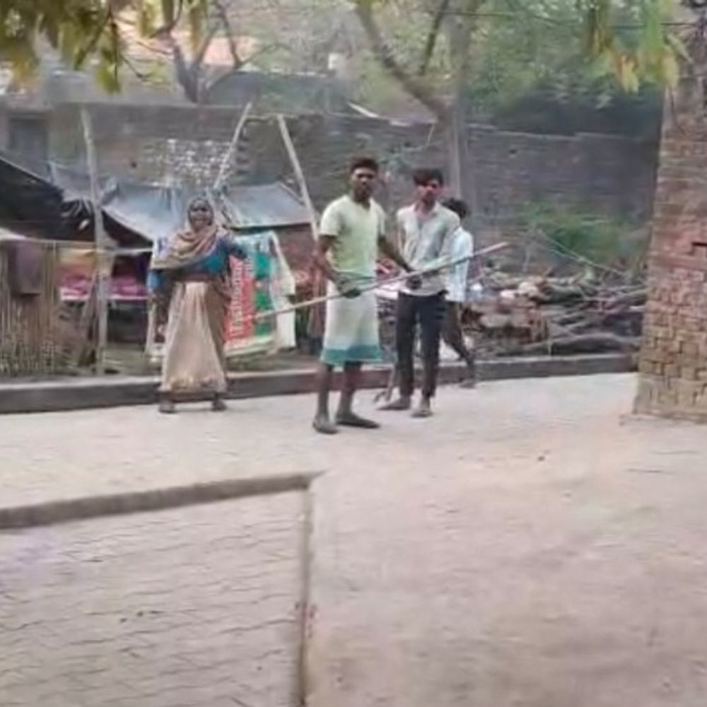 गाली-गलौज का विरोध करने पर हमला:शाहजहांपुर में दबंगों ने की वारदात, घायल मेडिकल कराने गया तो फिर की फायरिंग