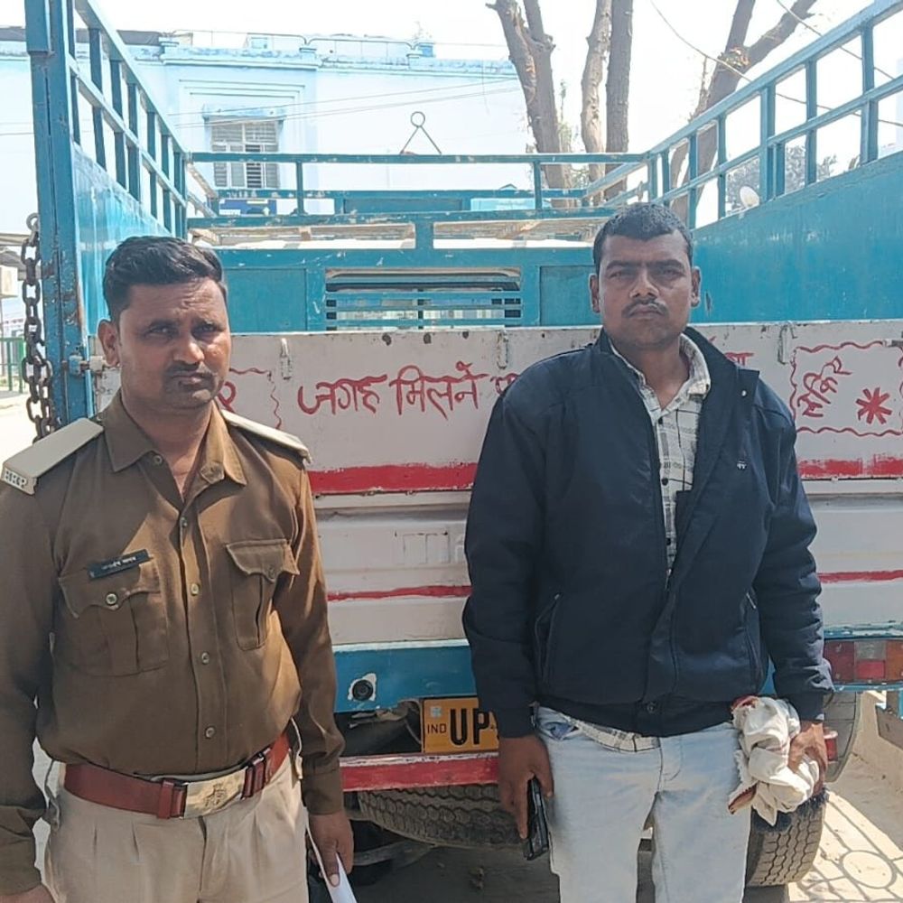 गोपालगंज में संदिग्ध हालात में विवाहिता की मौत:दाह संस्कार के बीच पुलिस पहुंची, चिता से बरामद हुआ अधजला शव; सास को किया डिटेन