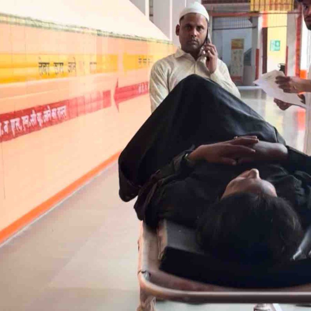 पैसा नहीं देने पर जेठ ने बहू को पीटा:रामपुर में महिला घायल, जिला अस्पताल रेफर; जांच जारी