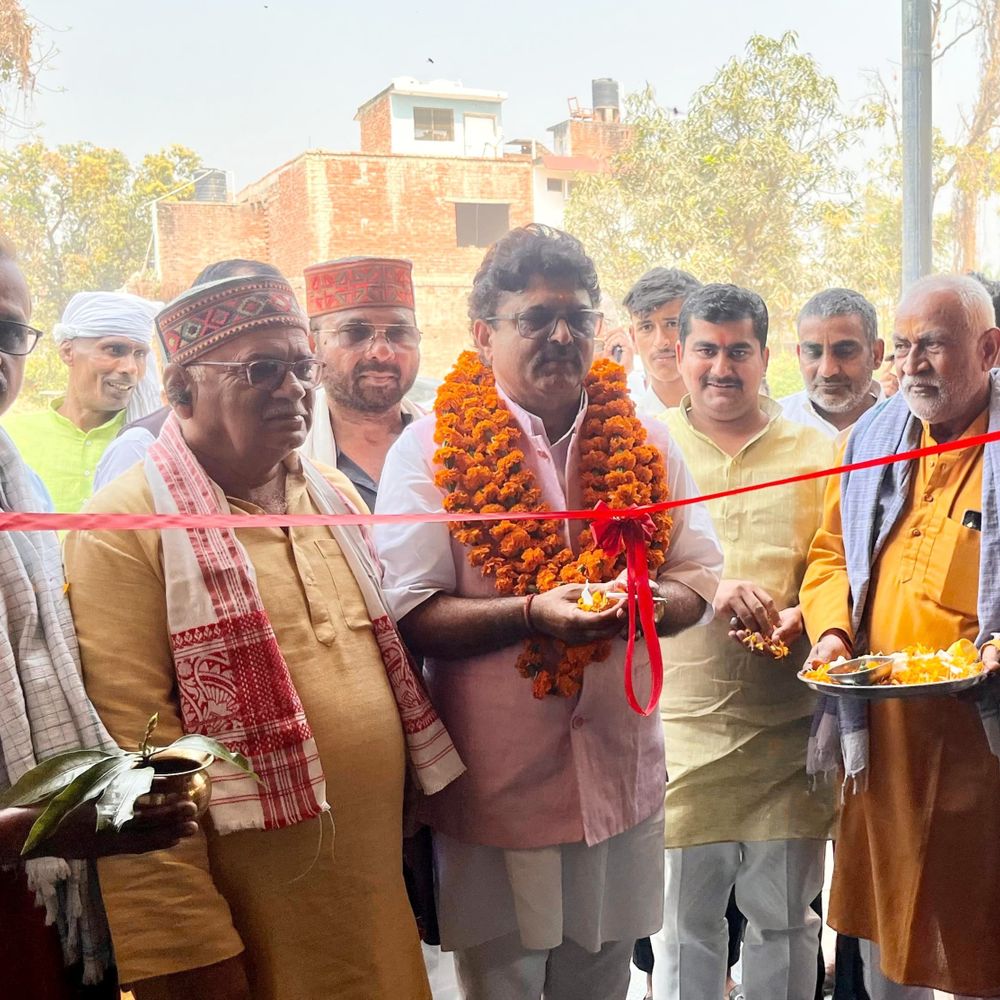 संतकबीरनगर में बेसहारा पशुओं के लिए कान्हा गौशाला का शुभारंभ:मिलेगा संसाधनयुक्त आश्रय, सरकार गो संरक्षण और संवर्धन के लिए प्रतिबद्ध