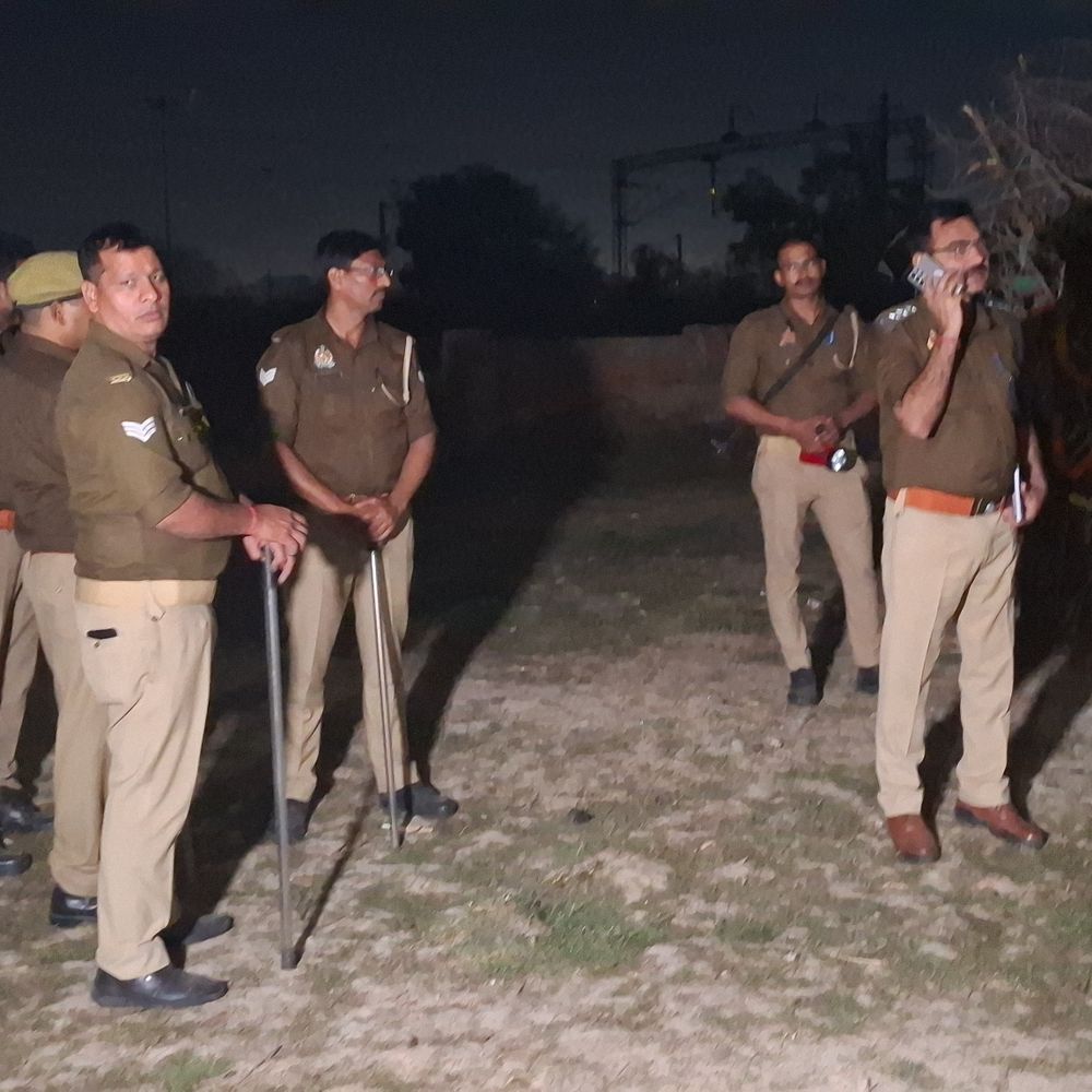 मुगलसराय में दरोगा-सिपाही पर हमला करने वाले 4 लोग गिरफ्तार:होली पर हुड़दंग करने वाले जेल भेजे गए, पुलिस आज मनाएगी त्योहार