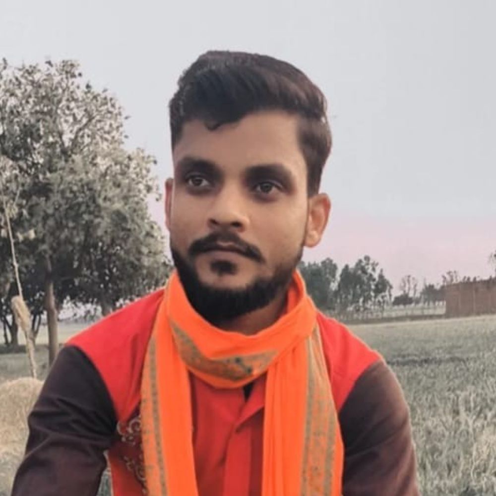 कुशीनगर में कार-बाइक की भिड़ंत में बाइक सवार की मौत:हादसे में एक अन्य घायल, अस्पताल में इलाज जारी