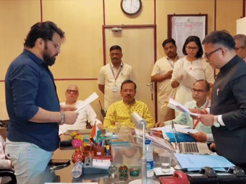 राज्यसभा चुनाव-महाराष्ट्र से शरद पवार समेत 7 प्रत्याशियों का नामांकन:TMC के 4 उम्मीदवारों ने पर्चा भरा; 37 सीटों पर नामांकन का आज आखिरी दिन