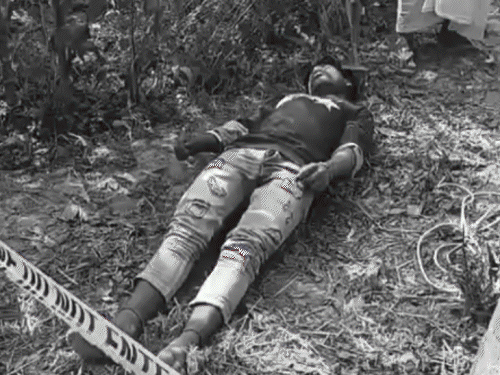 भांजी से प्यार में पेड़ से लटककर दी जान:मोतिहारी में घर से 1 किमी दूर मिला युवक का शव, परिजनों ने दोनों को अलग रहने कहा था