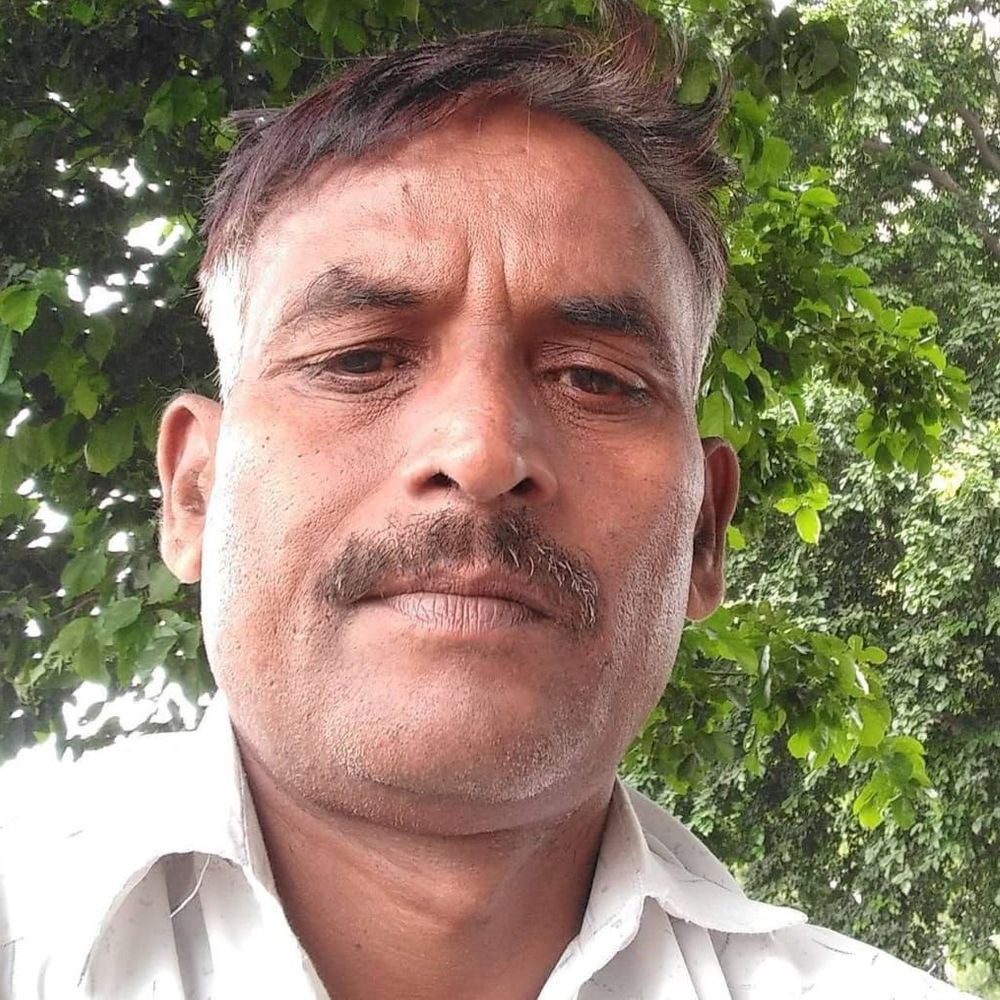 पुलिस चौकी के पास चौकीदार की हत्या:फार्म हाउस में मिला शव, चेहरा पत्थरों से कुचला था