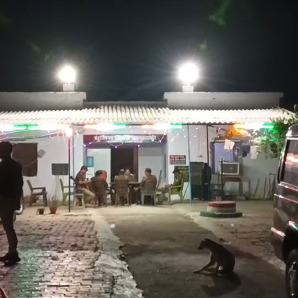 विवाद की सूचना पर पहुंची पुलिस पर पथराव:SSI समेत चार घायल, 14 के खिलाफ रिपोर्ट दर्ज