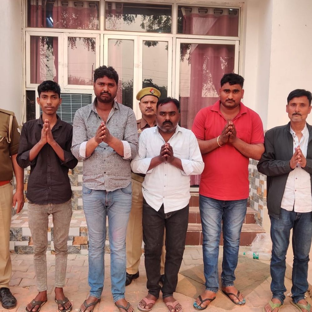 आजमगढ़ में घर में घुसकर फायरिंग करने वाले पांच गिरफ्तार:एक दिन पूर्व आरोपियों ने दिया था घटना को अंजाम, तलाश में जुटी थी पुलिस