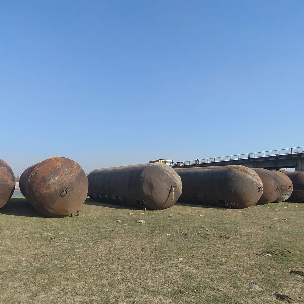 संजय सेतु के पास बनेगा अस्थायी प्लाटून पुल:घाघरा घाट पर पीपा पुल पहुंचने शुरू, NHAI ने 6.28 करोड़ स्वीकृत किए