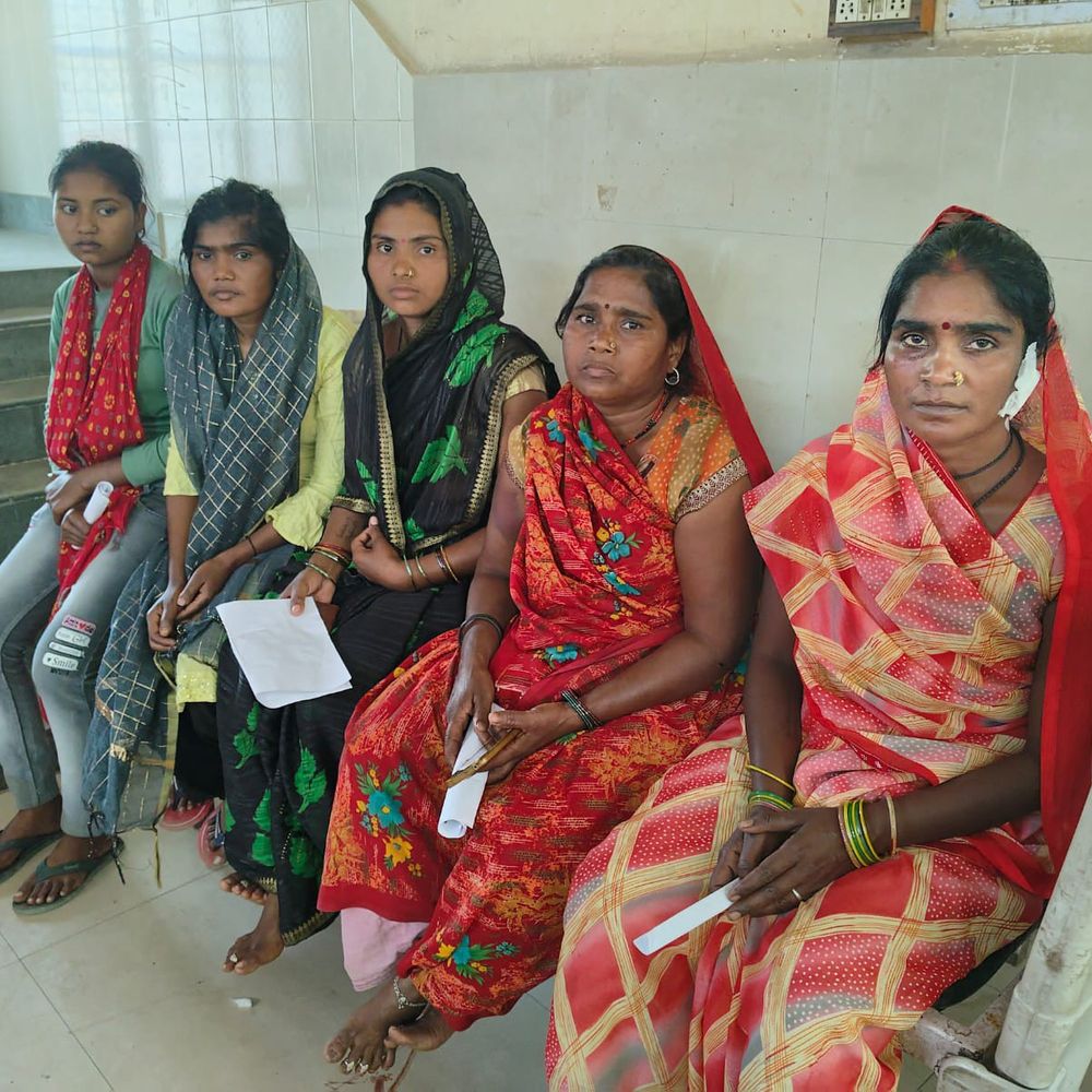 फतेहपुर में दबंगों ने घर में घुसकर महिलाओं को पीटा:गाली गलौज का विरोध करने पर 5 महिलाएं घायल