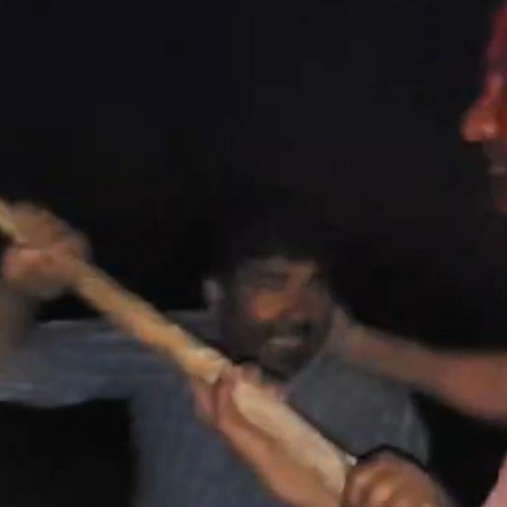 संभल में होली पर 'राम-राम' और 'जय भीम' विवाद:मारपीट-पथराव में दस घायल, छह पर केस दर्ज, VIDEO