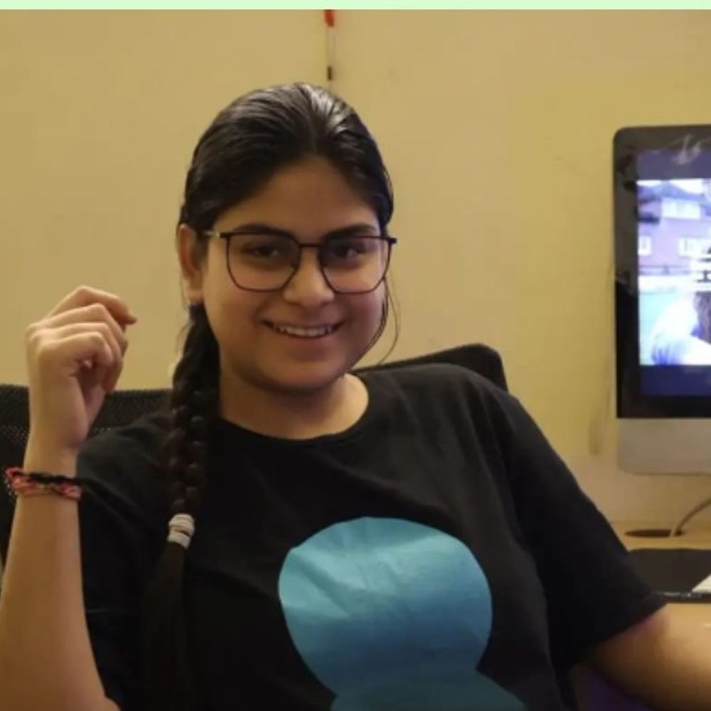 होली खेलते समय छात्रा की करंट से मौत का मामला:SDM ने पालिका लिपिक को किया निलंबित, लाइनमैन की सेवा समाप्ति का निर्देश