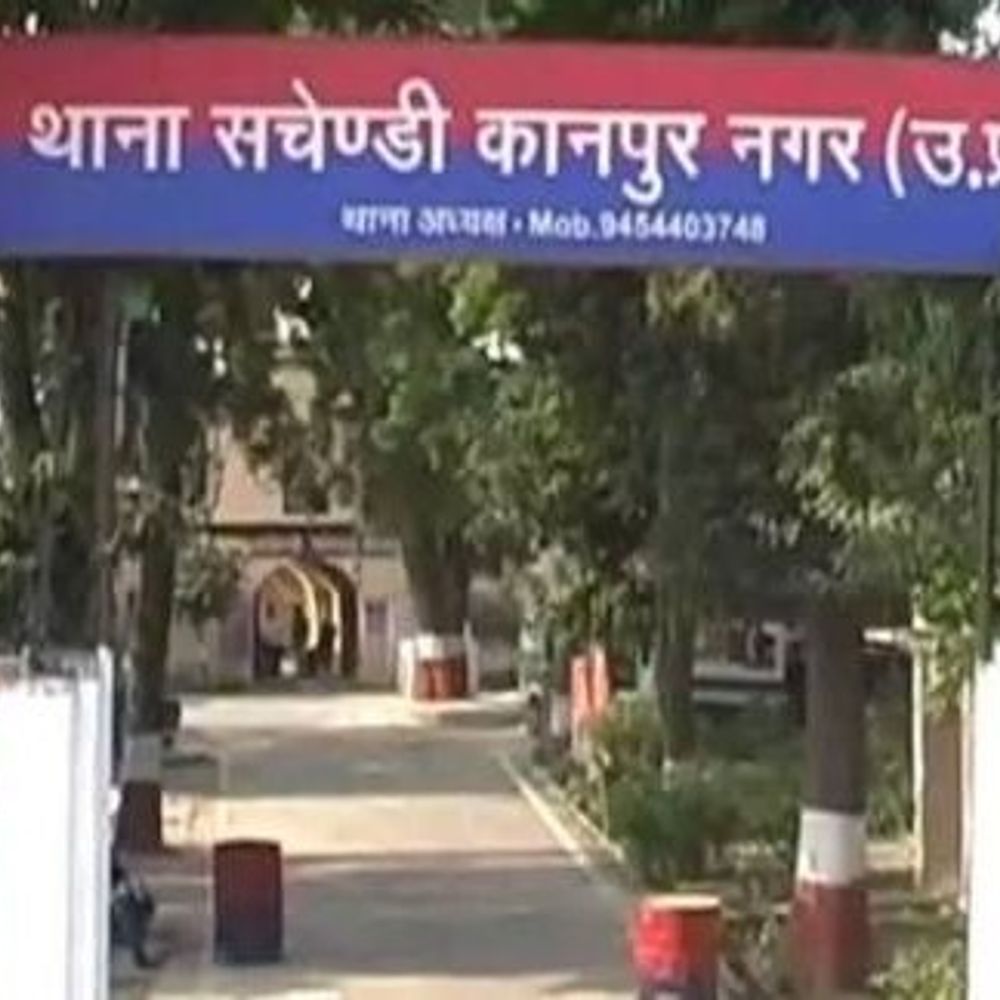 कानपुर में सास-बहू के बीच मारपीट:लाठी-डंडों और लात-घूंसों से पीटा, जान से मारने की धमकी दी