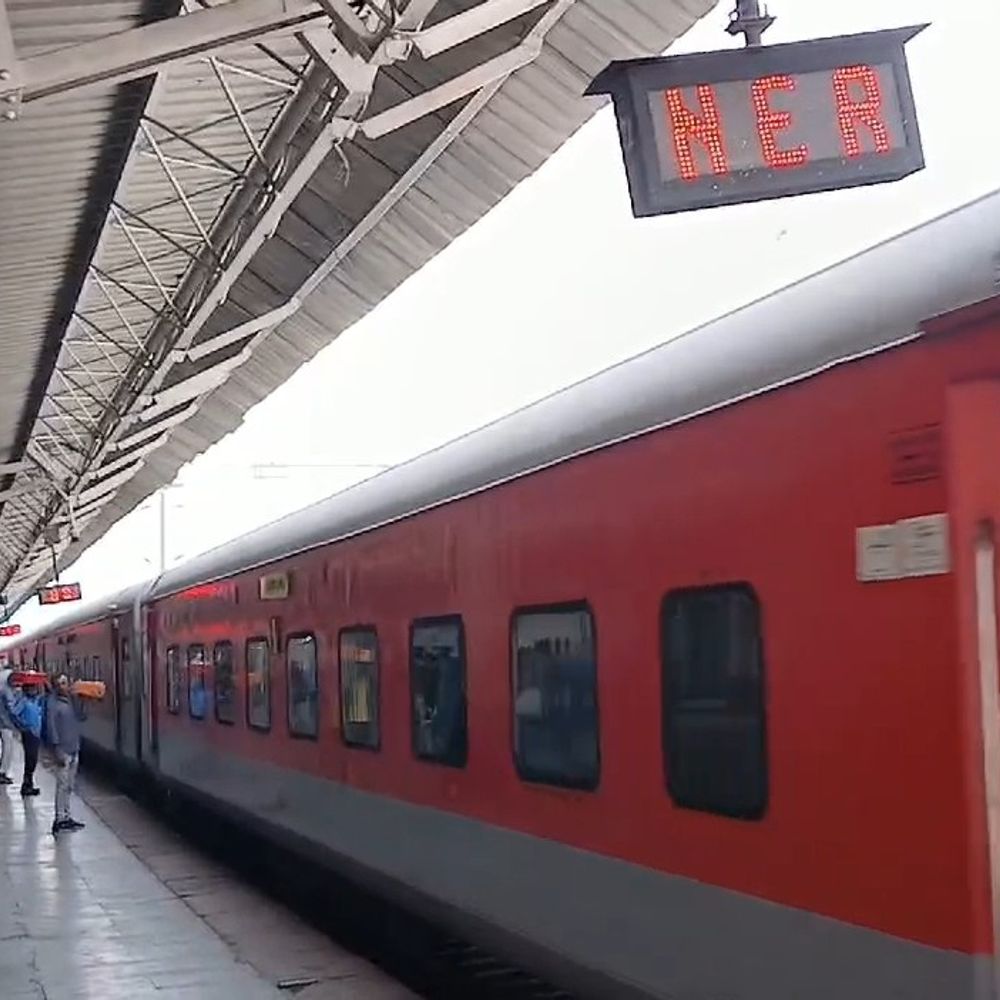 गोरखपुर-वडोदरा के बीच चलेगी होली स्पेशल ट्रेन:फेस्टिवल के बाद 30 से अधिक गाड़ी चलाने से यात्रियों को मिलेंगे राहत